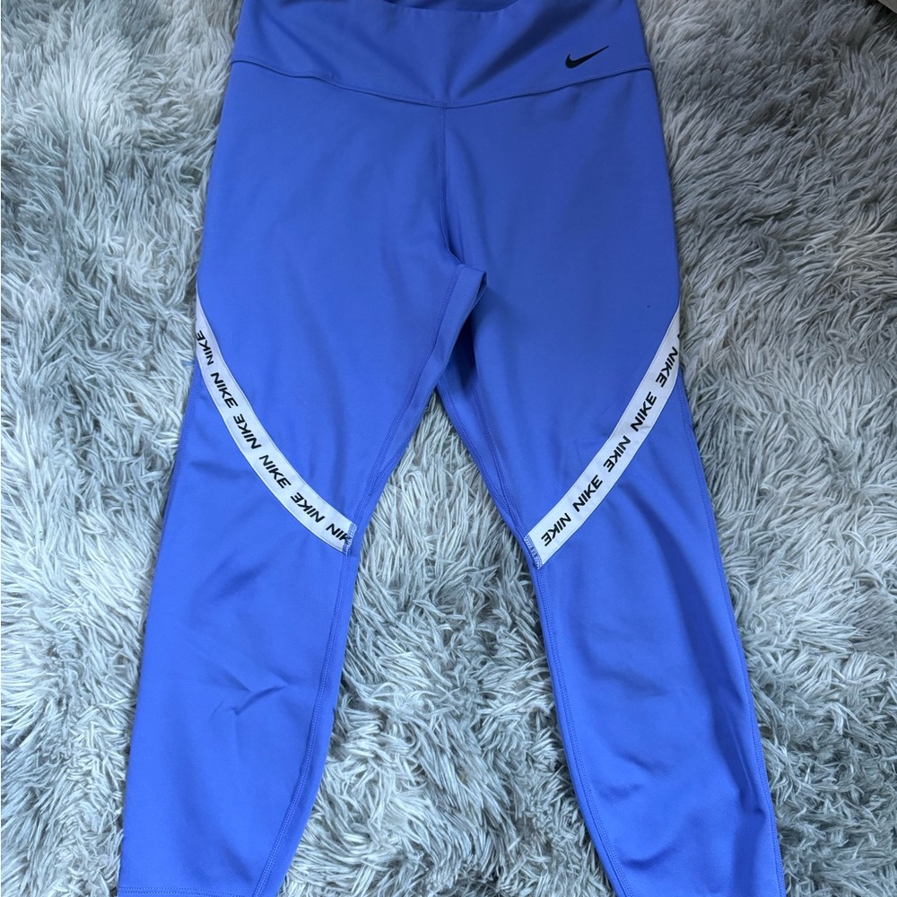 Nike Cropped Workout Leggings